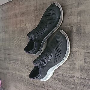 Crocs LiteRide Sneakers Size 9 Women's Black